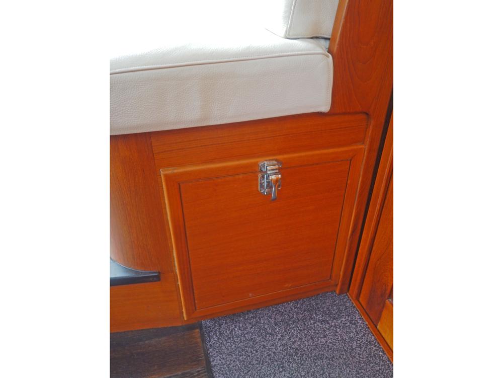 Stuurhuis, Accommodatie